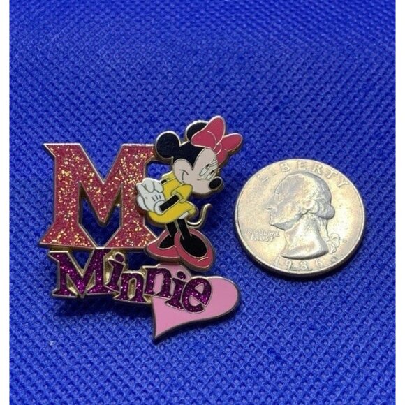 2007 M Is For Minnie Mouse Glitter Pin On Pin Hinged Disney Trading Pin RARE - Picture 2 of 4